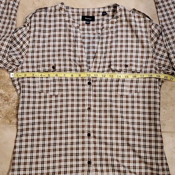 Women's Faconnable plaid v neck button front shirt - Picture 10 of 13